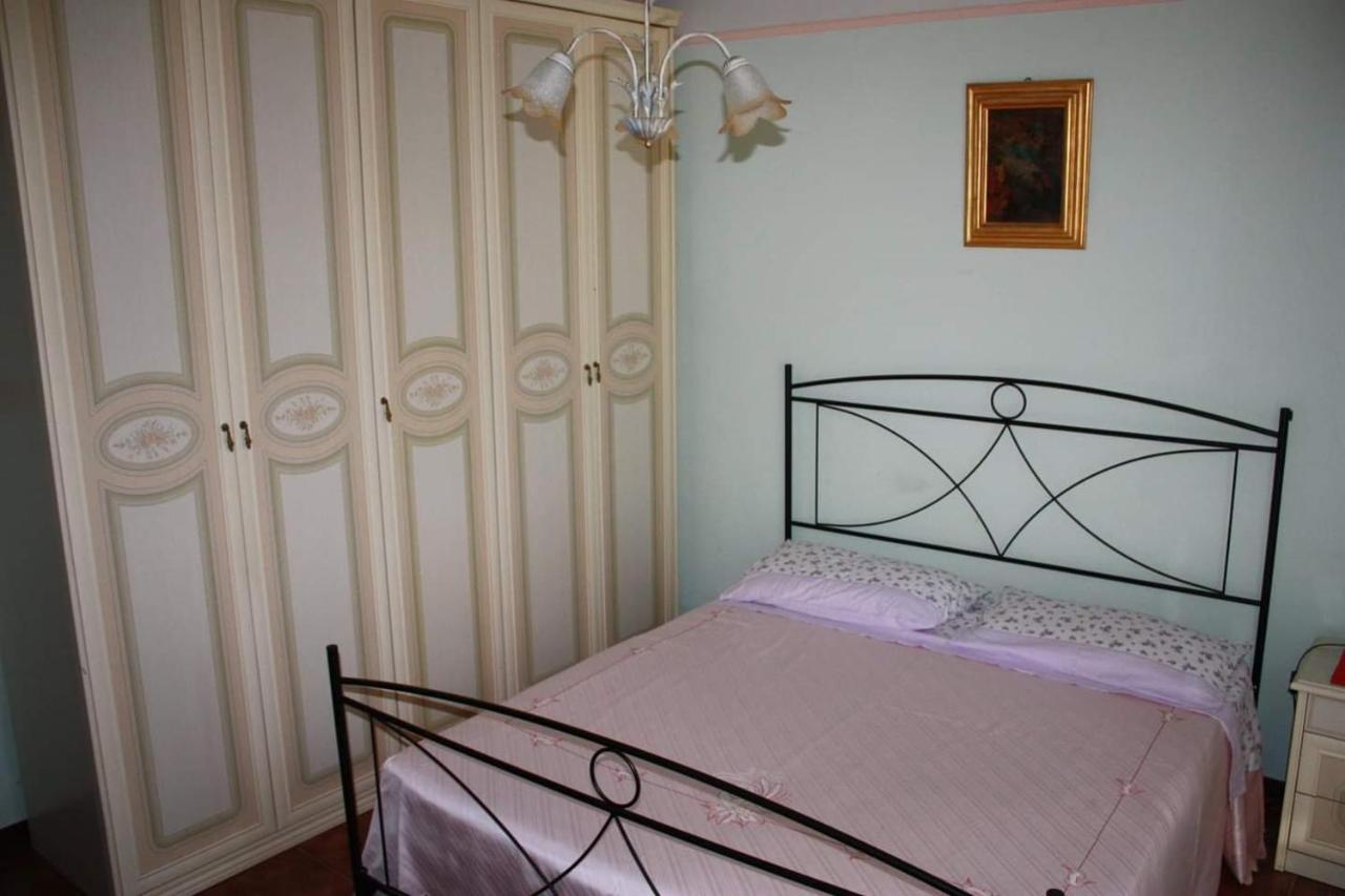 B&B Mamma Ari Fermo Luaran gambar