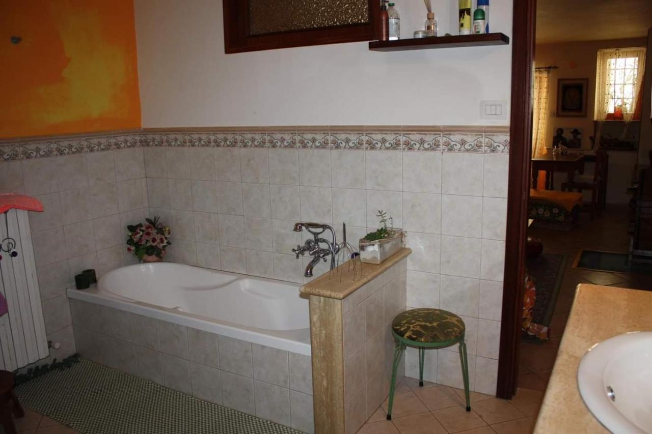 B&B Mamma Ari Fermo Luaran gambar