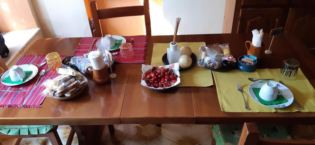 B&B Mamma Ari Fermo Luaran gambar