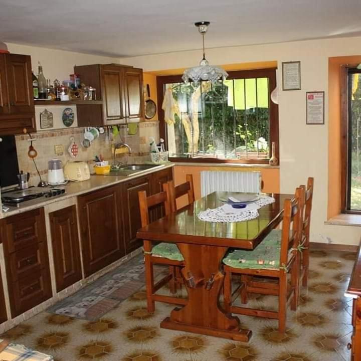 B&B Mamma Ari Fermo Luaran gambar